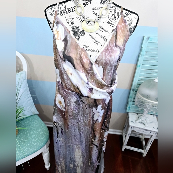 NWT Boutique Multicolor Spaghetti Strap Maxi Dress - Picture 4 of 9